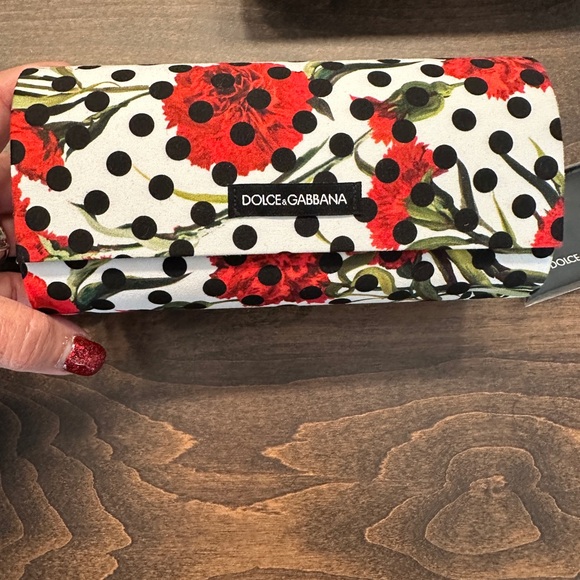 Dolce and Gabbana Case and Box - Picture 3 of 10